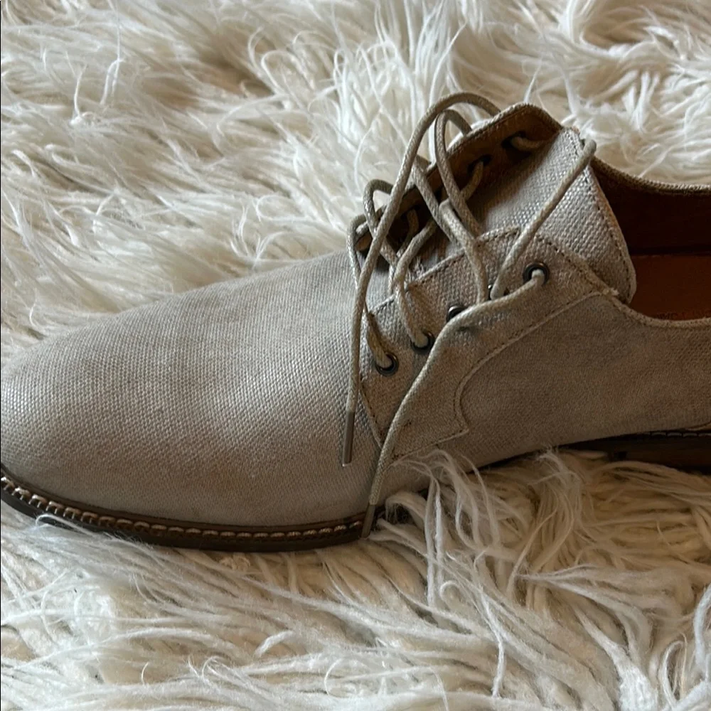 Carlo Morandi size 10 men’s Tan Oxford Shoes with Sturdy Sole and Lace-Up Design
